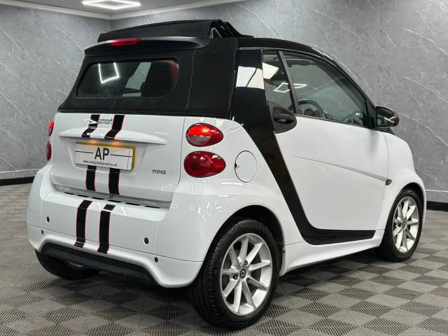 2013 Smart Fortwo Cabrio 1.0 Passion mhd 2dr Softouch Auto RED INTERIOR SAT NAV