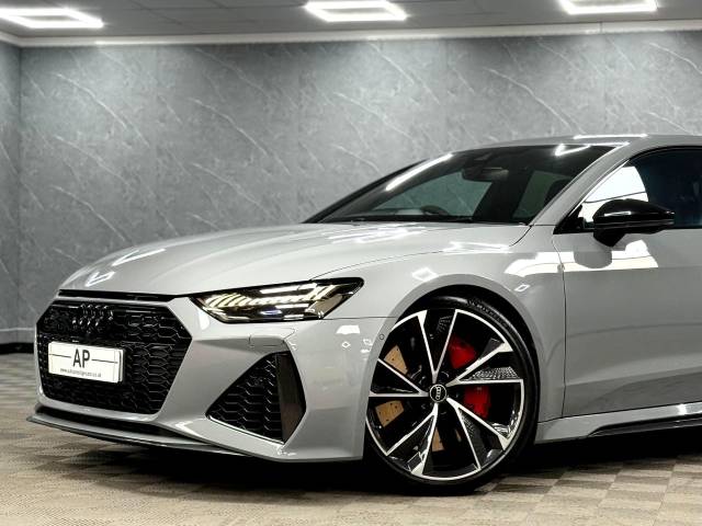2022 Audi RS 7 4.0 RS 7 TFSI Quattro Carbon Black 5dr Tiptronic STAGE 2 750BHP|EVENTURI CARBON INTAKES