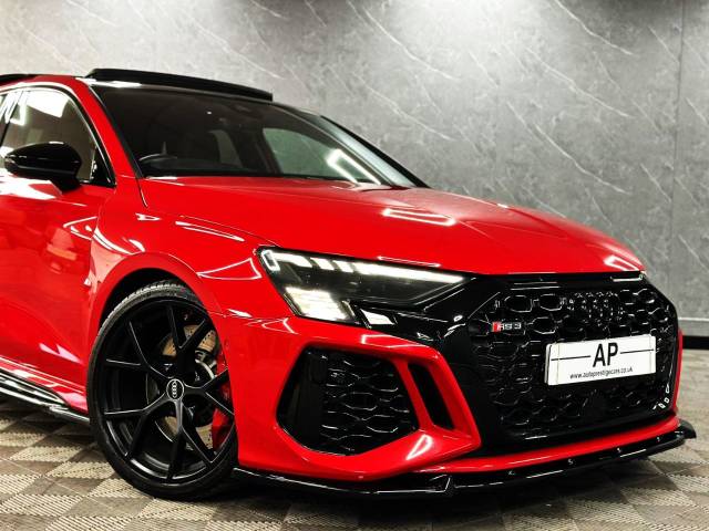 2021 Audi RS3 2.5 Quattro Launch Edition TANGO RED EVERY EXTRA CARBON INTAKES FULL MAXTON PANROOF HUD 1 OF 96 UK CARS