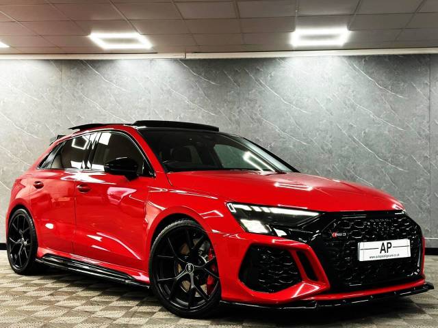 2021 Audi RS3 2.5 Quattro Launch Edition TANGO RED EVERY EXTRA CARBON INTAKES FULL MAXTON PANROOF HUD 1 OF 96 UK CARS