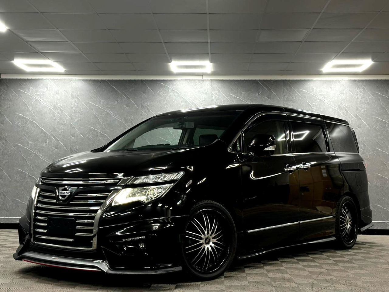 2015 Nissan Elgrand