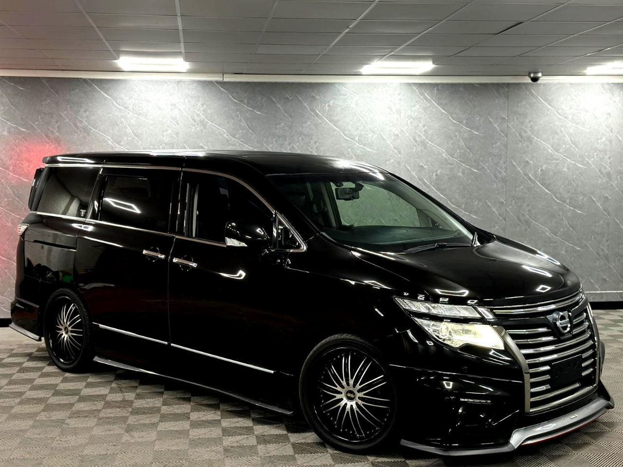 2015 Nissan Elgrand