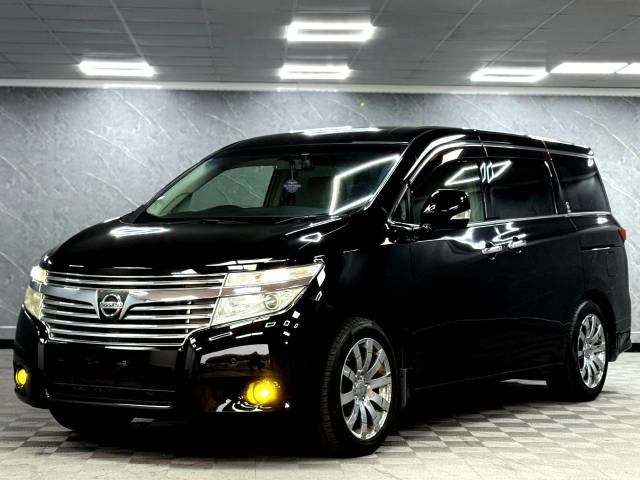 2011 Nissan Elgrand 2.5 XTRONIC CVT AUTOMATIC 8 SEATER