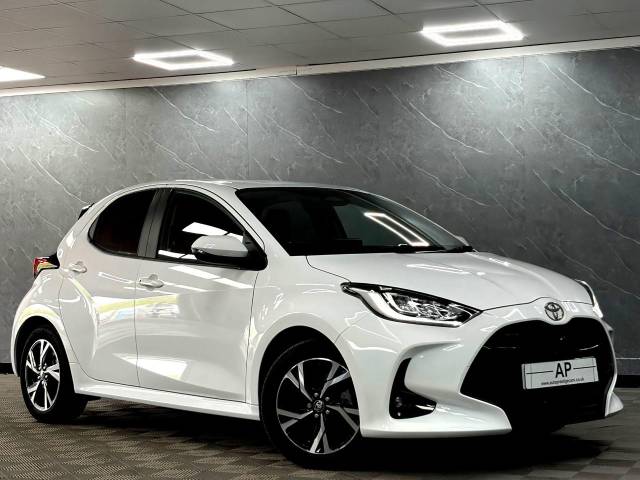 2025 Toyota Yaris 1.5 Hybrid Design 5dr CVT