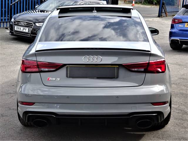 2017 Audi RS3 2.5 TFSI Quattro S Tronic SALOON MASSIVE SPEC NARDO GREY 67 DESIGN PACK CERAMIC BRAKES
