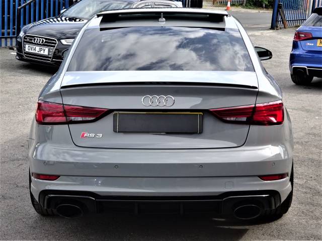 2017 Audi RS3 2.5 TFSI Quattro S Tronic SALOON MASSIVE SPEC NARDO GREY 67 DESIGN PACK CERAMIC BRAKES