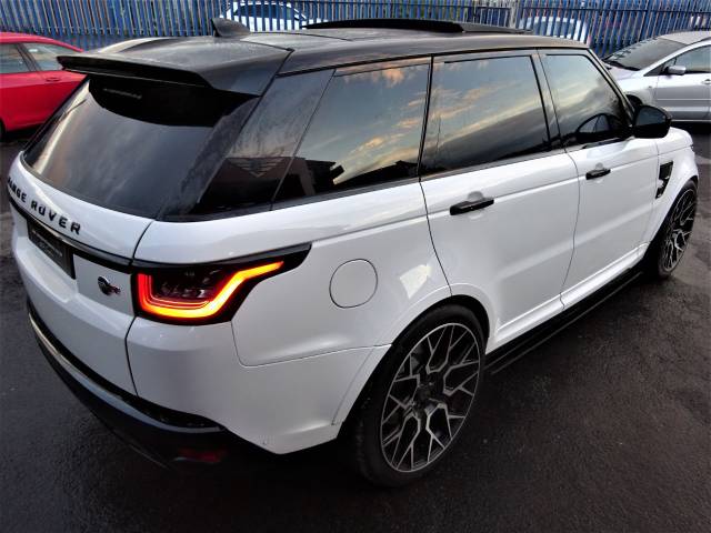 2017 Land Rover Range Rover Sport 5.0 V8 S/C SVR 5dr Auto MASSIVE SPECIFICATION OVER 10K WORTH FUJI WHITE