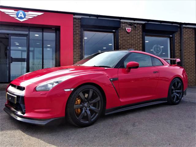 2010 Nissan GT-R 3.8 Black Edition 2dr Auto [Sat Nav] LITCHFIELD AND CARBON UPGRADES MASSIVE HISTORY STAGE II
