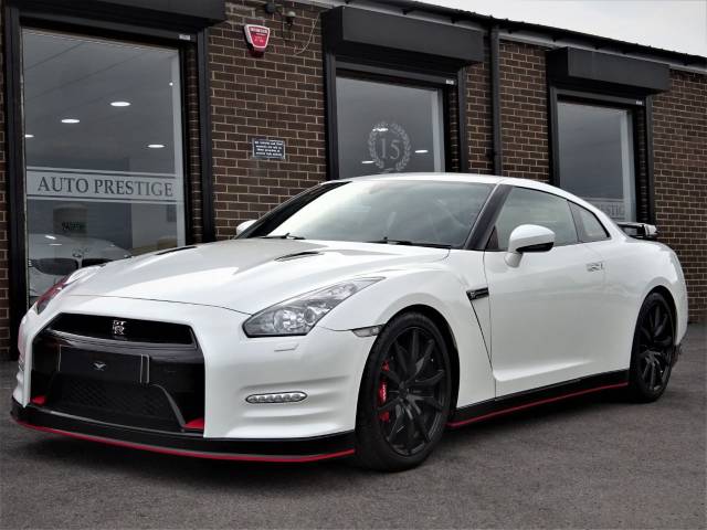 Nissan GT-R 3.8 NISMO STYLING DIAMOND WHITE RECARO EDITION CARBON FIBRE UPGRADES 650 BHP BY AC SPEEDTECH Coupe Petrol White