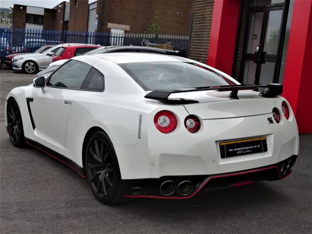 2011 Nissan GT-R 3.8 NISMO STYLING DIAMOND WHITE RECARO EDITION CARBON FIBRE UPGRADES 650 BHP BY AC SPEEDTECH