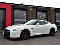 Nissan GT-R 3.8 NISMO STYLING DIAMOND WHITE RECARO EDITION CARBON FIBRE UPGRADES 650 BHP BY AC SPEEDTECH Coupe Petrol White