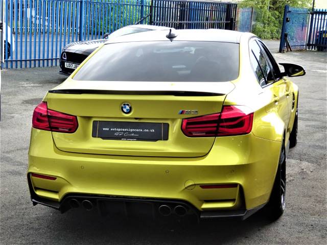 2017 BMW M3 3.0 S-A WITH CARBON PACK RARE AUSTIN YELLOW LOW MILEAGE FBMWSH JUST SERVICED