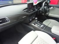 Audi RS 7 4.0T FSI V8 Quattro RS 7 5dr Tip Auto MRC STAGE 1 700 Hatchback Petrol Black
