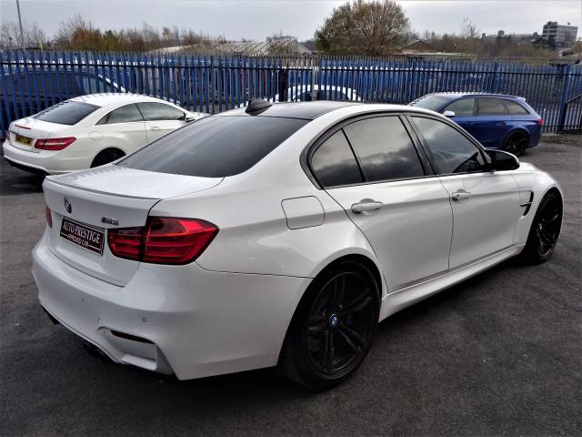2015 BMW M3 3.0 M3 4dr DCT HUGH SPEC 1 OWNER FROM NEW MINERAL WHITE