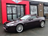 Aston Martin V8 Vantage 4.7 VANTAGE LOW MILEAGE ROADSTER CONVERTIBLE Convertible Petrol Red
