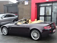Aston Martin V8 Vantage 4.7 VANTAGE LOW MILEAGE ROADSTER CONVERTIBLE Convertible Petrol Red