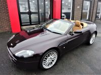 Aston Martin V8 Vantage 4.7 VANTAGE LOW MILEAGE ROADSTER CONVERTIBLE Convertible Petrol Red