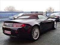 Aston Martin V8 Vantage 4.7 VANTAGE LOW MILEAGE ROADSTER CONVERTIBLE Convertible Petrol Red