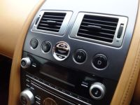 Aston Martin V8 Vantage 4.7 VANTAGE LOW MILEAGE ROADSTER CONVERTIBLE Convertible Petrol Red