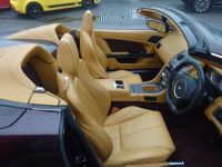 Aston Martin V8 Vantage 4.7 VANTAGE LOW MILEAGE ROADSTER CONVERTIBLE Convertible Petrol Red