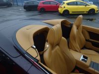 Aston Martin V8 Vantage 4.7 VANTAGE LOW MILEAGE ROADSTER CONVERTIBLE Convertible Petrol Red