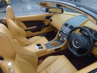 Aston Martin V8 Vantage 4.7 VANTAGE LOW MILEAGE ROADSTER CONVERTIBLE Convertible Petrol Red